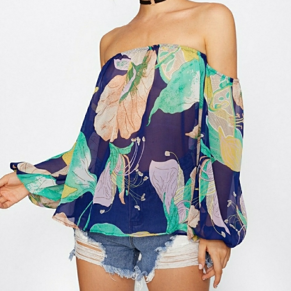 ❤️LAST ONE❤️🌿FLORAL TOP🌿 - Picture 3 of 7